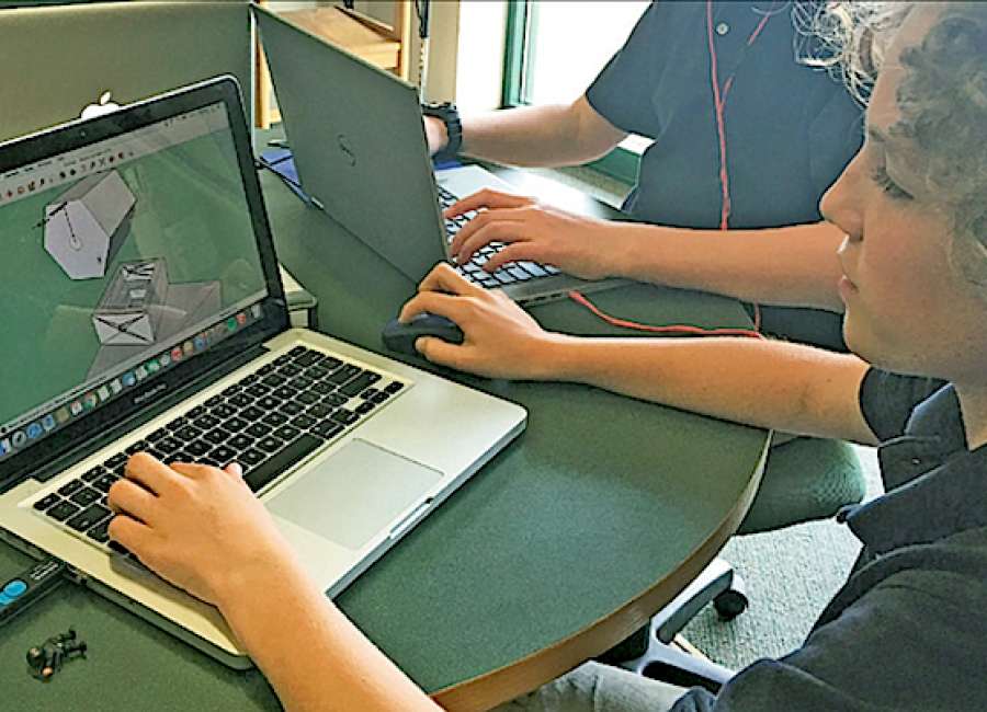 Heritage School students participate in STEAM activities