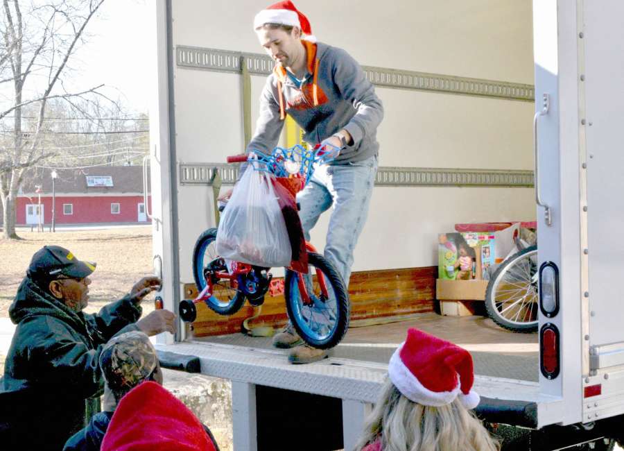 The Joy Project: Bringing Christmas to foster kids for over 30 years