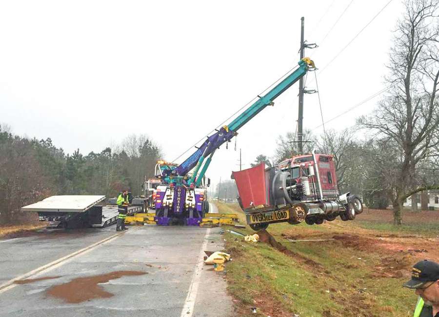 Elderly woman dies in E Hwy 16 accident