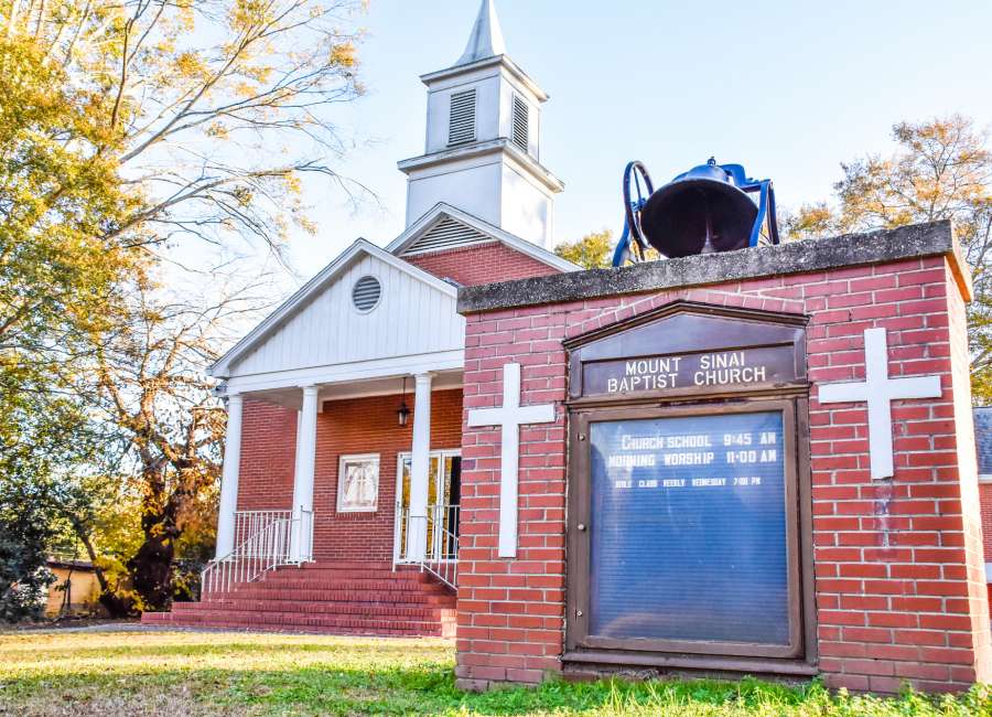 Church dispute leads to police call