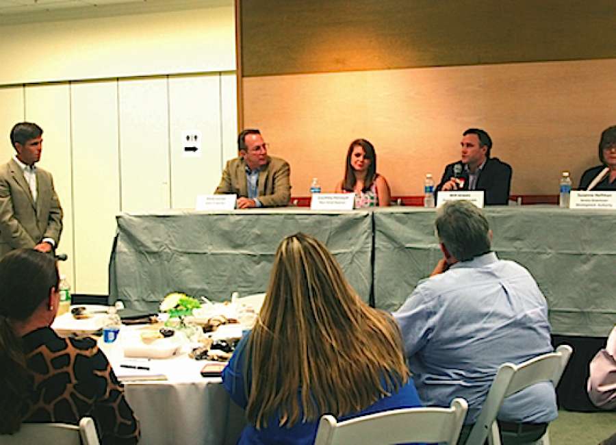 Panel: Brick and mortar stores not dead