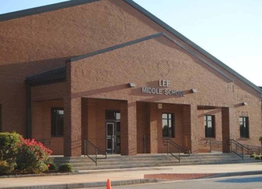 Lee student dies of allergic reaction