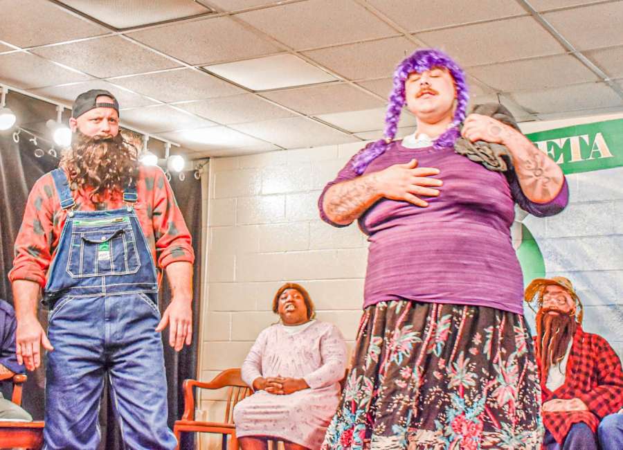 Christmas program delivers joy to captive audience