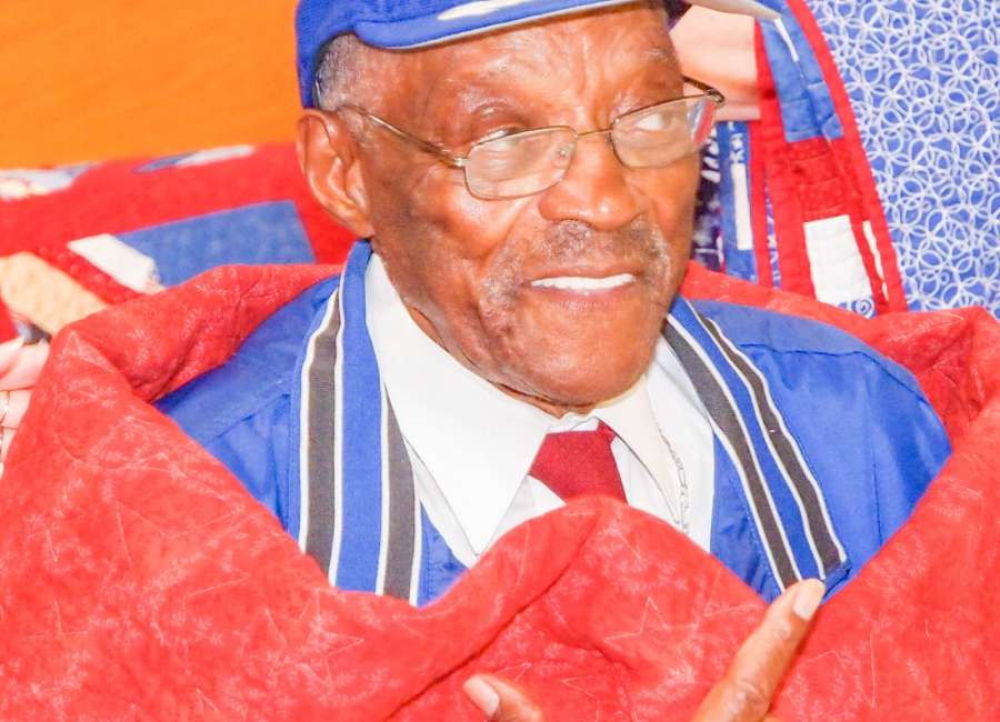 Coweta County Quilts of Valor honor Tuskegee airmen