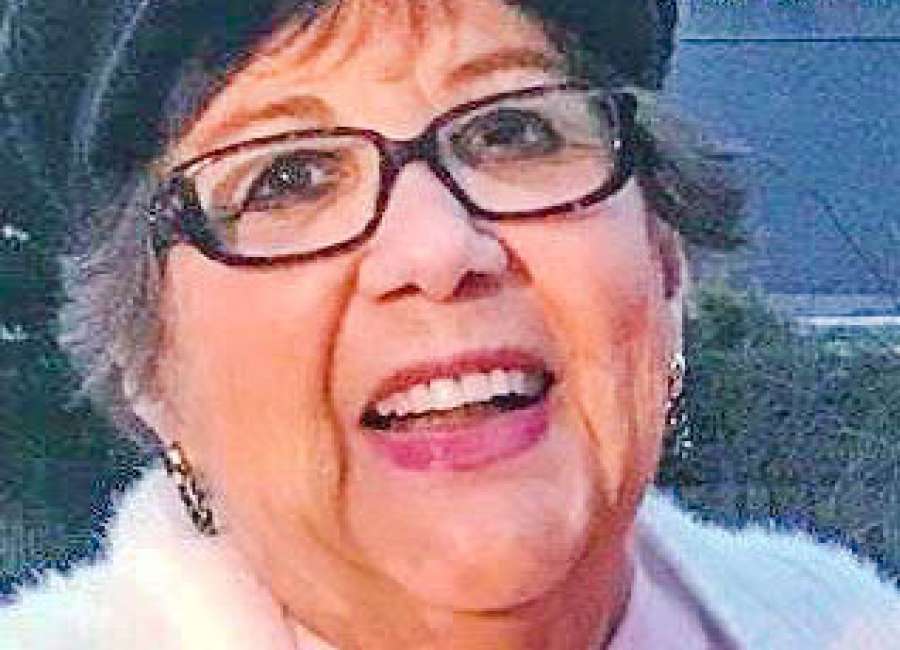 Elza Carvalho Coley