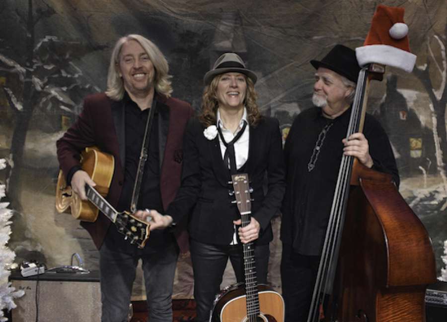 Hot Toddies plan Dec. 3 holiday show, CD release party