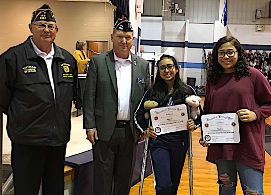 Lee Middle School essay winners recognized