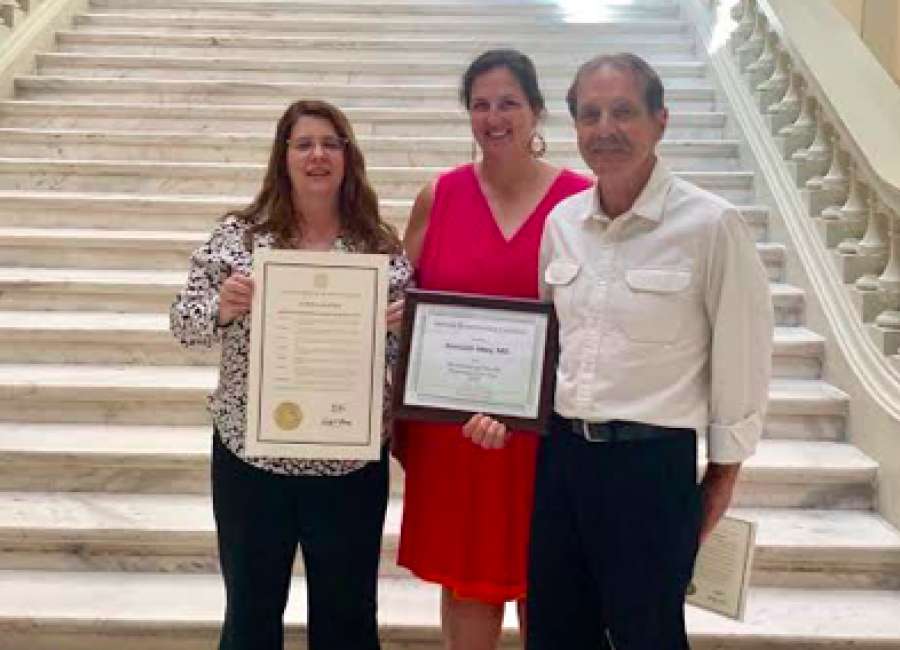 Local doctor receives Breast Feeding Friendly award