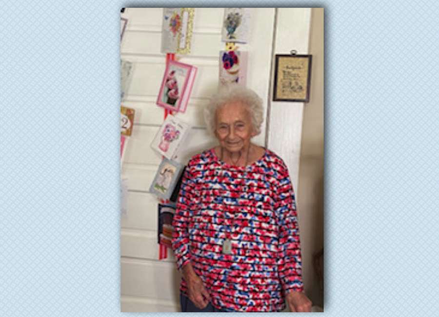 Arnco resident turns 102