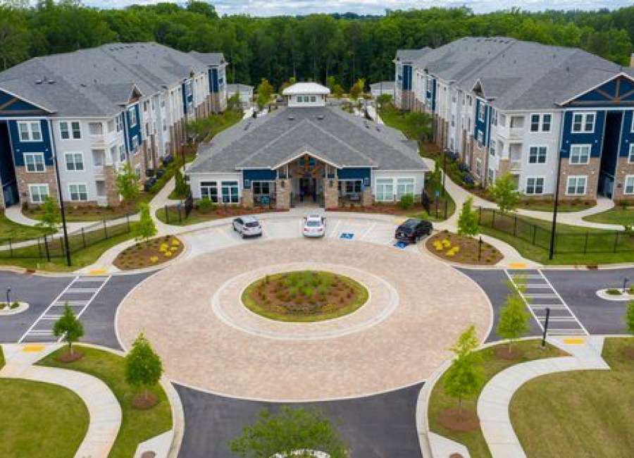 Capital Square 1031 buys Promenade at Newnan Crossing for $65.8 Million