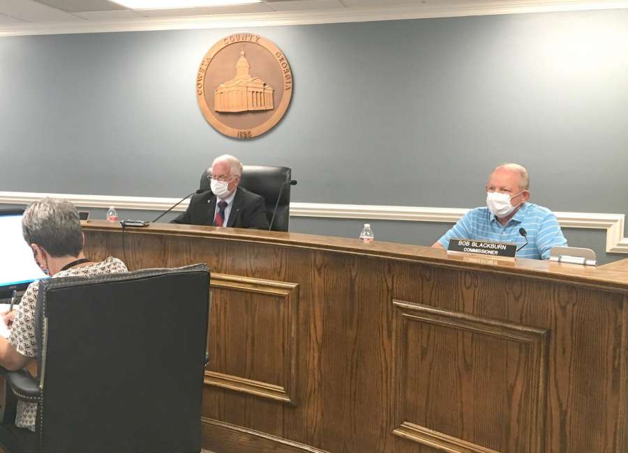 Commission chairman urges mask wearing