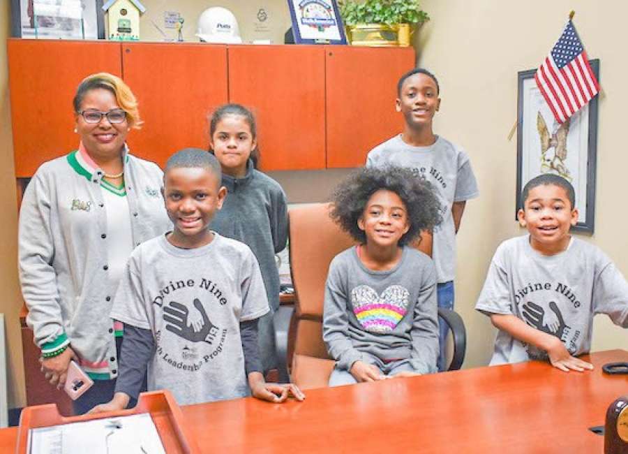 Divine Nine Leadership Program participants study government