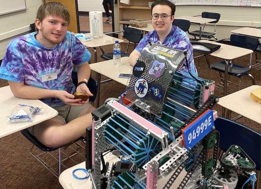 Local students start independent robotics team