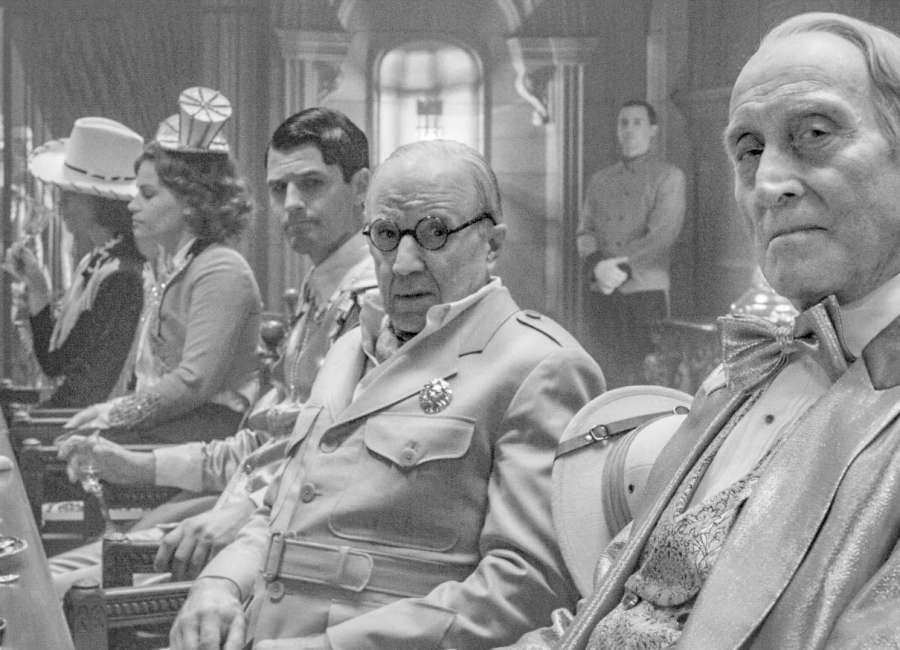 Mank: Classic Hollywood marvelously dissected