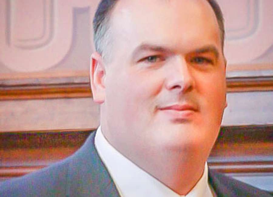 Singleton to host Town Hall Meeting Saturday