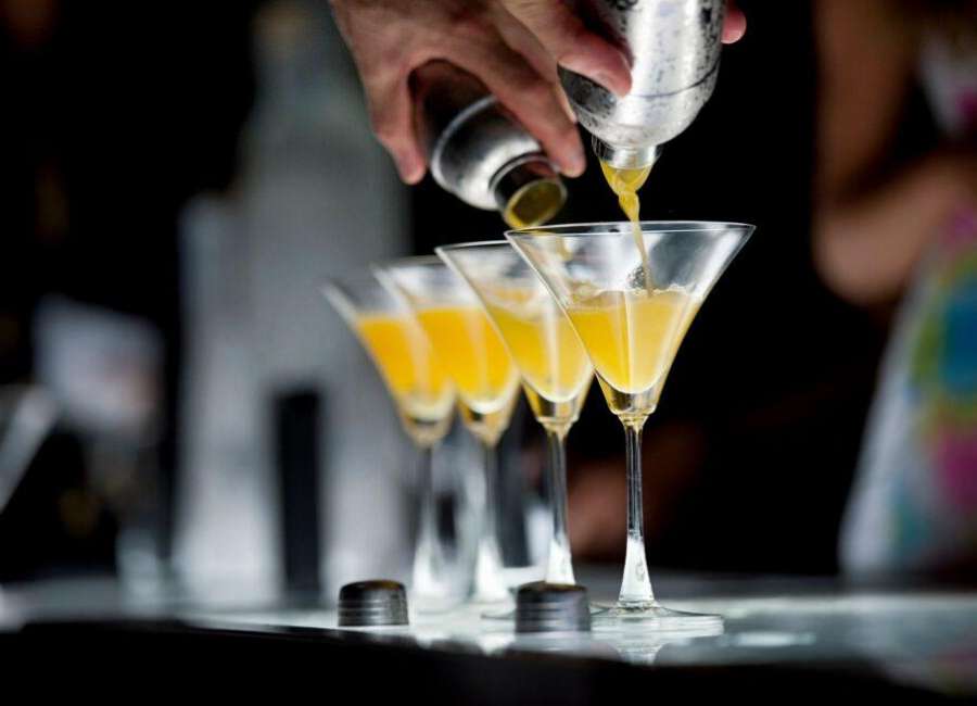 General Assembly passes cocktails to-go bill