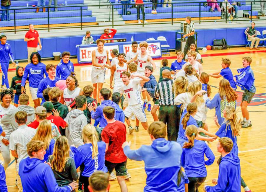 Last second victory for Hawks on the hardwood
