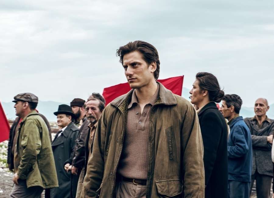 Martin Eden: Odd, stirring Italian adaptation of Jack London novel