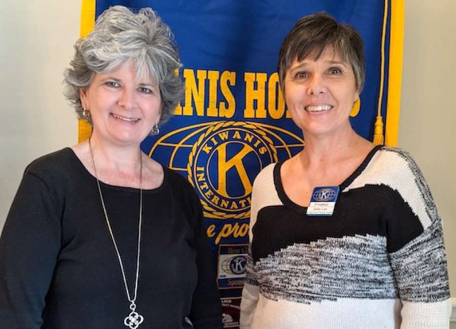 McRae talks uptick in reading, new books at Kiwanis