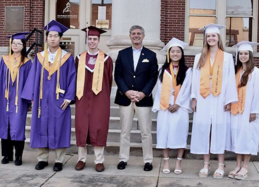 Newnan officials congratulate Coweta graduates