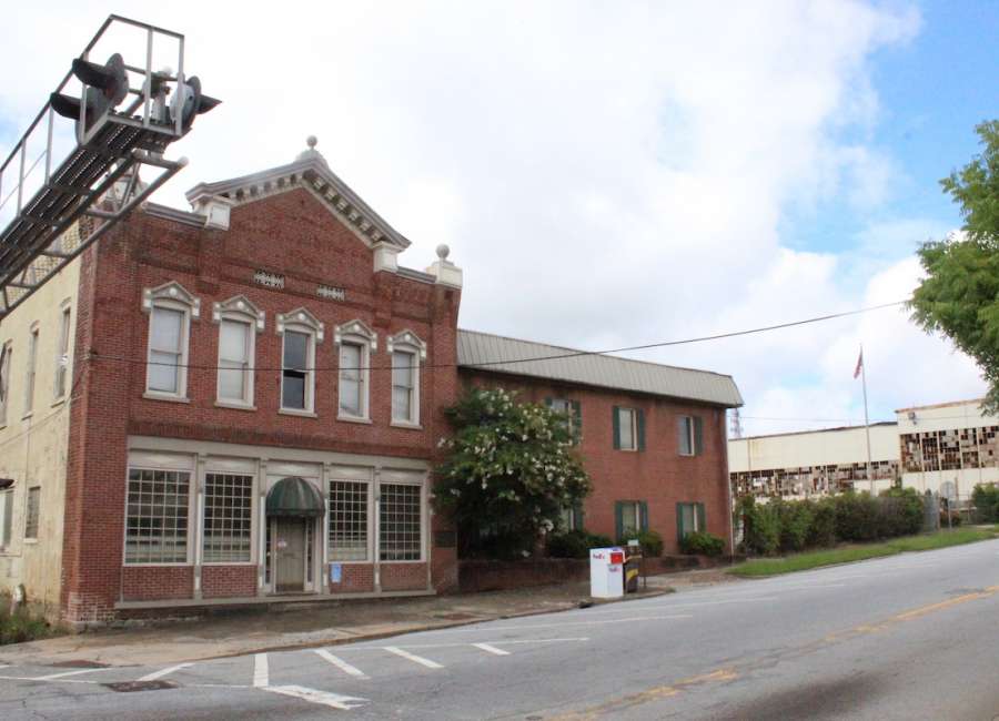 Newnan to release RFPs to demolish Caldwell buildings