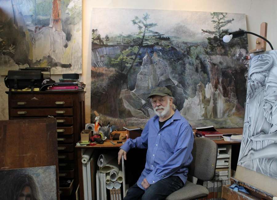 Painter finds his ‘little corner’ in Grantville