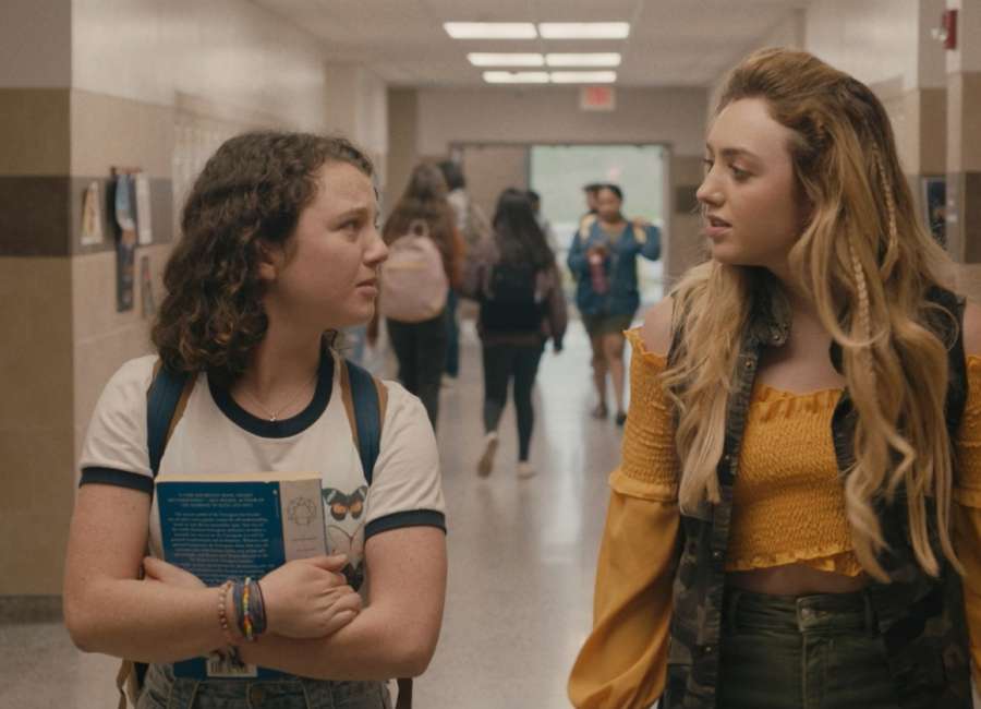 Paper Spiders: Touching and sincere look at persecutory delusional disorder