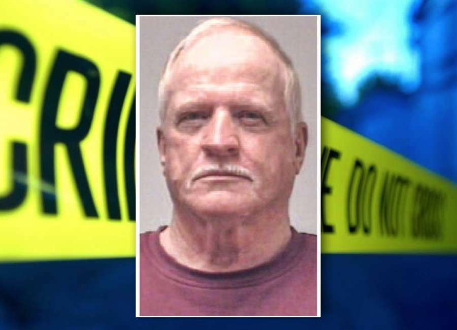 Senoia man accused of raping, molesting child