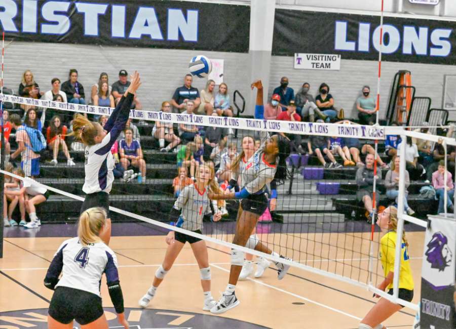 Trinity sweeps Heritage in volleyball