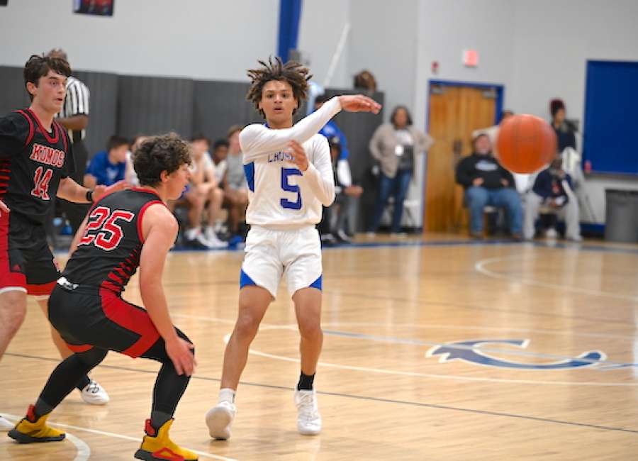 Crusaders defeat Konos on the hardwood