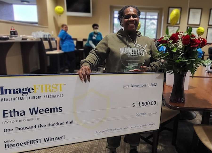 CTCA employee named ‘Healthcare Hero’ for the Southeast