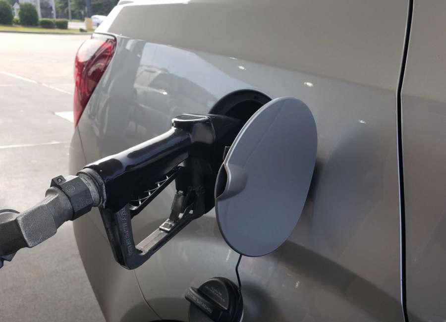 Gas prices continuing to sink