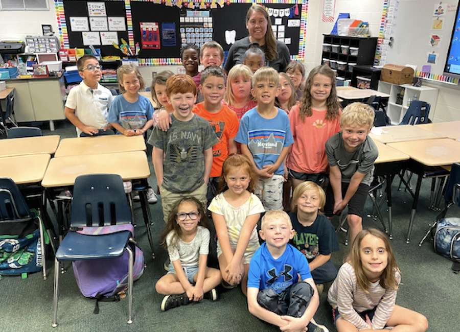 Moreland students learn about newspaper reporters