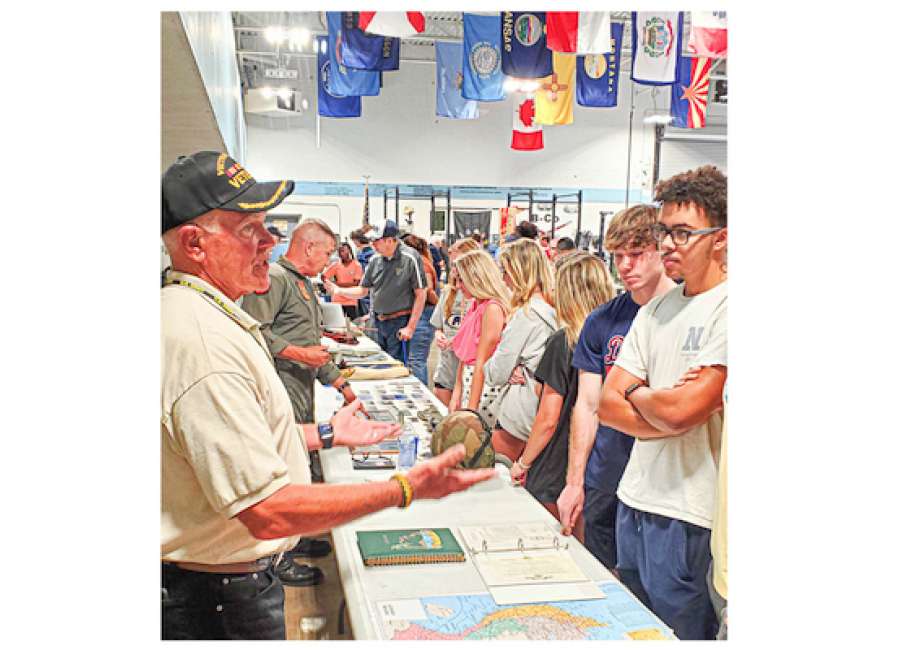 Newnan High resumes Student-Vet Connect program