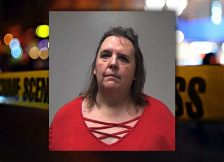 Newnan woman charged with lottery theft