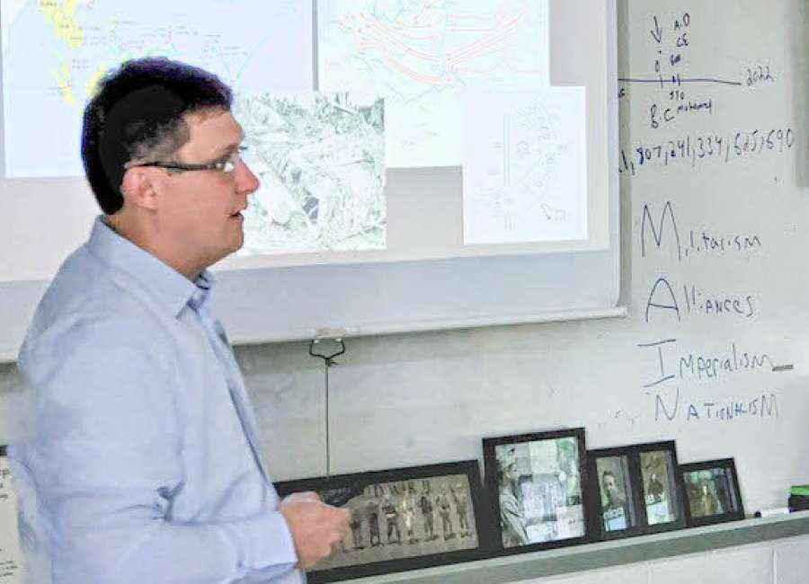 Operation Iraqi Freedom vet speaks to ECHS history class