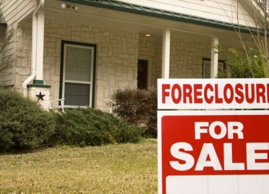The drama of local foreclosure auctions